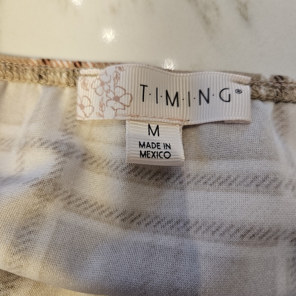 T.I.M.I.N.G BLOUSE SIZE MEDIUM - Picture 4 of 4